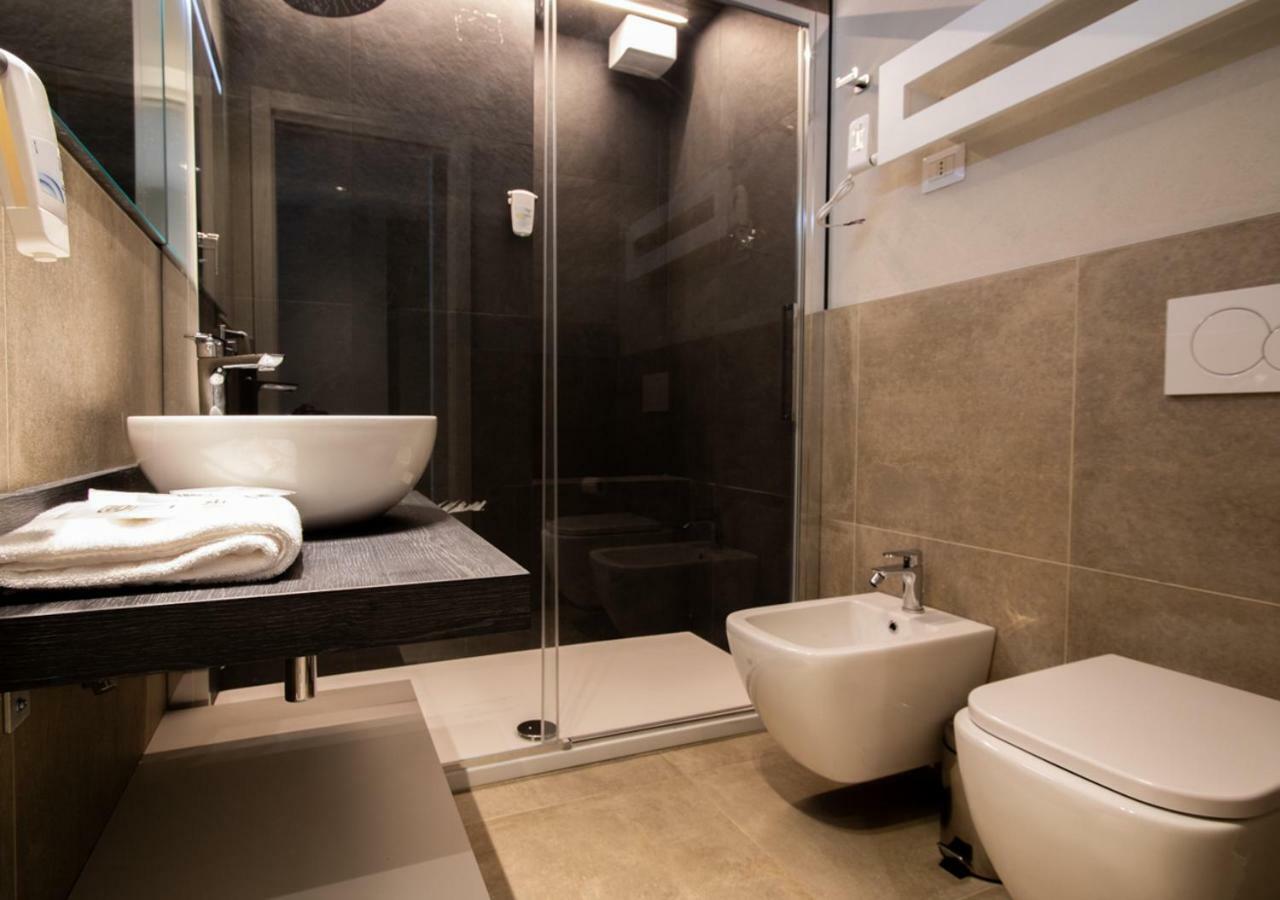Astoria Living Apartments Bolonha Exterior foto